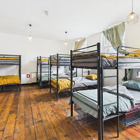 Bunkhouse Hostel Кардиф Екстериор снимка