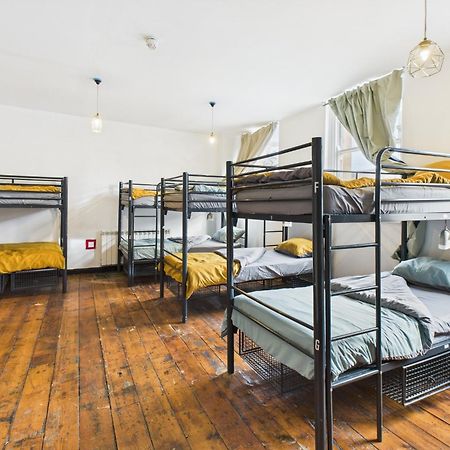 Bunkhouse Hostel Кардиф Екстериор снимка
